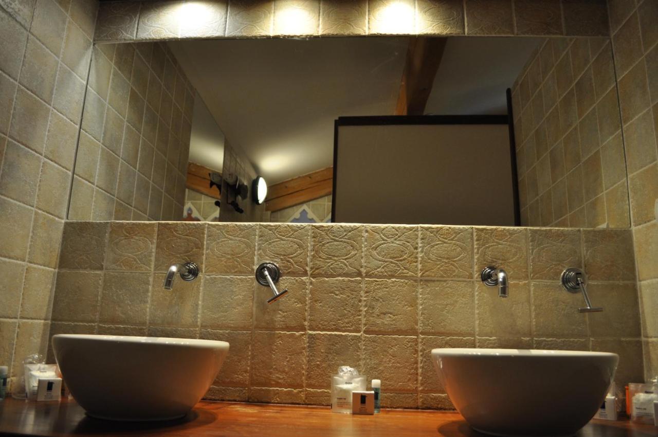 Domaine De Blancardy Hotel Moules-et-Baucels ภายนอก รูปภาพ
