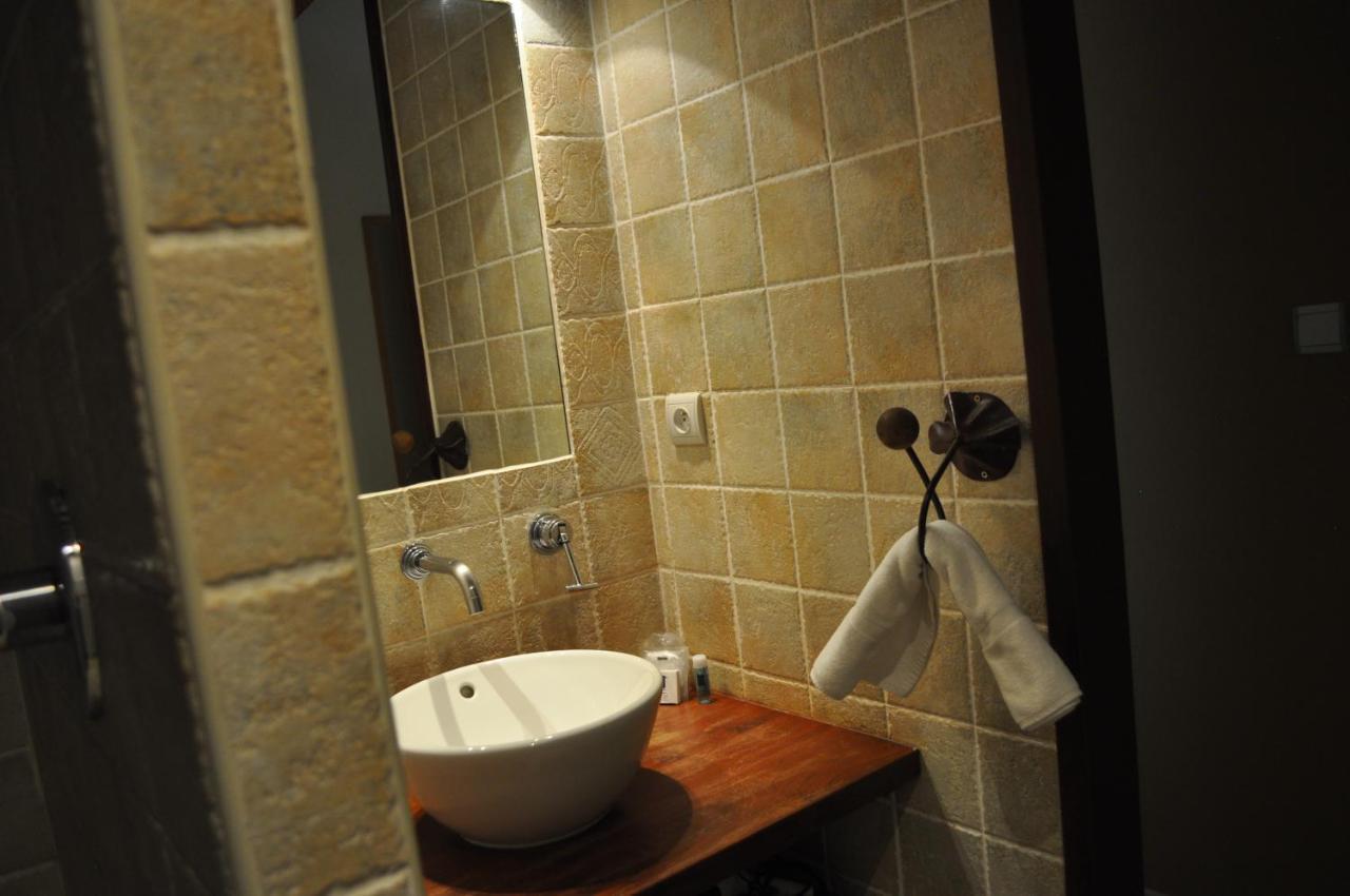 Domaine De Blancardy Hotel Moules-et-Baucels ภายนอก รูปภาพ