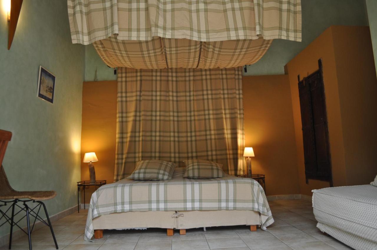 Domaine De Blancardy Hotel Moules-et-Baucels ภายนอก รูปภาพ